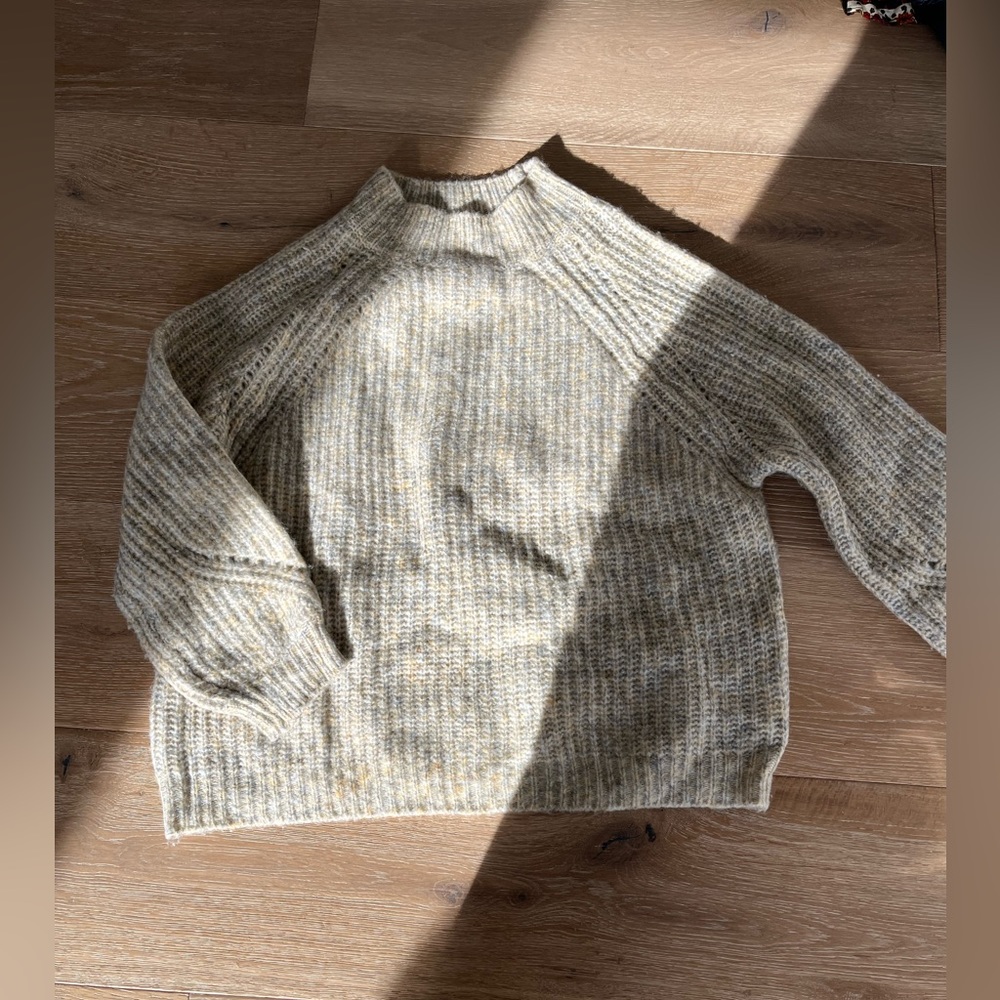 MNG sweater